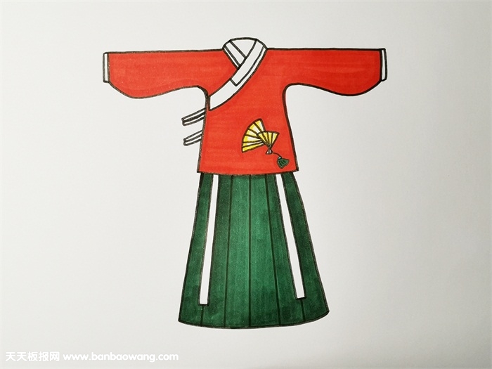画古代衣服的画法步骤