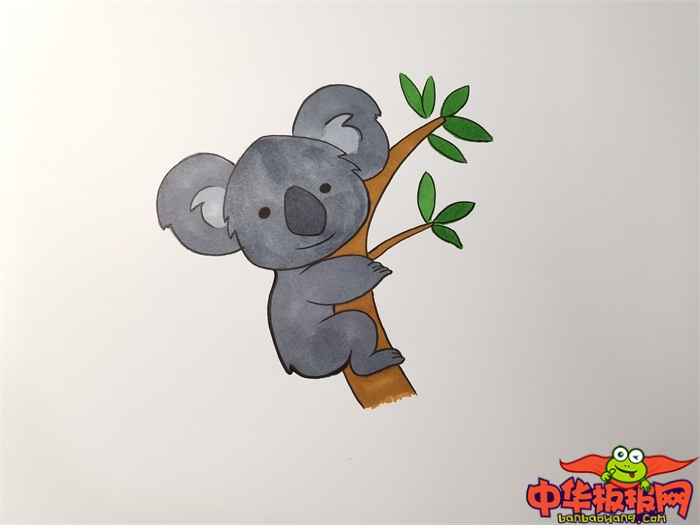 在树上趴着的考拉简笔画