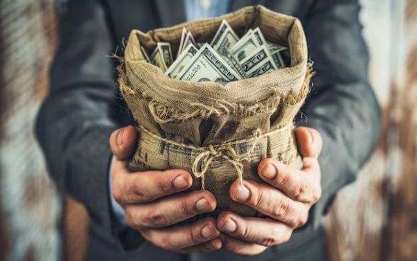 可以凭借芝麻分借款2025年必备这5个！本文为您深度剖析！
