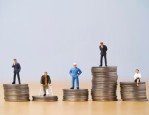 一万贷款利息2025年已经验证！记录这五个黑户贷款1号app